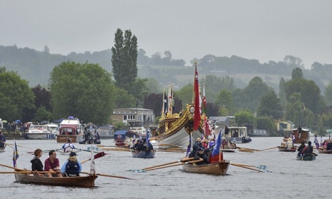 Queen leads celebration of 800 years of Magna Carta at Runnymede